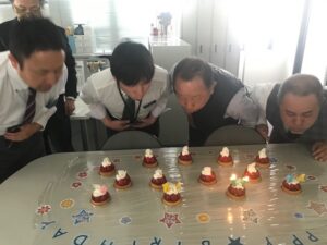 4月の社内お誕生日会♪
